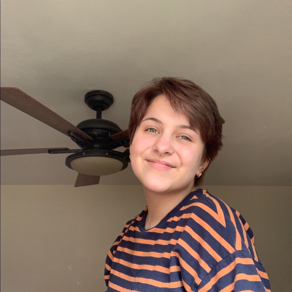 Meet your Posher, Carlie